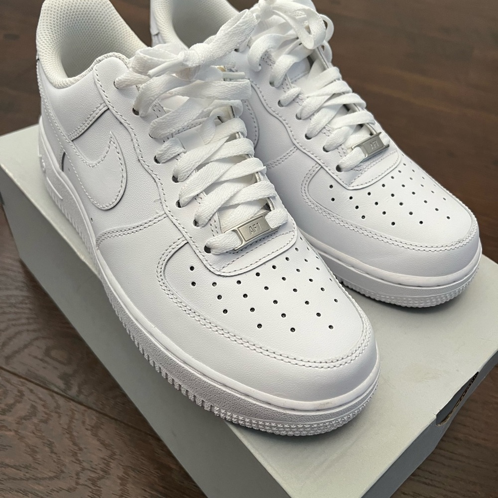 Nike Air Force 1 '07 Women's 9.5
